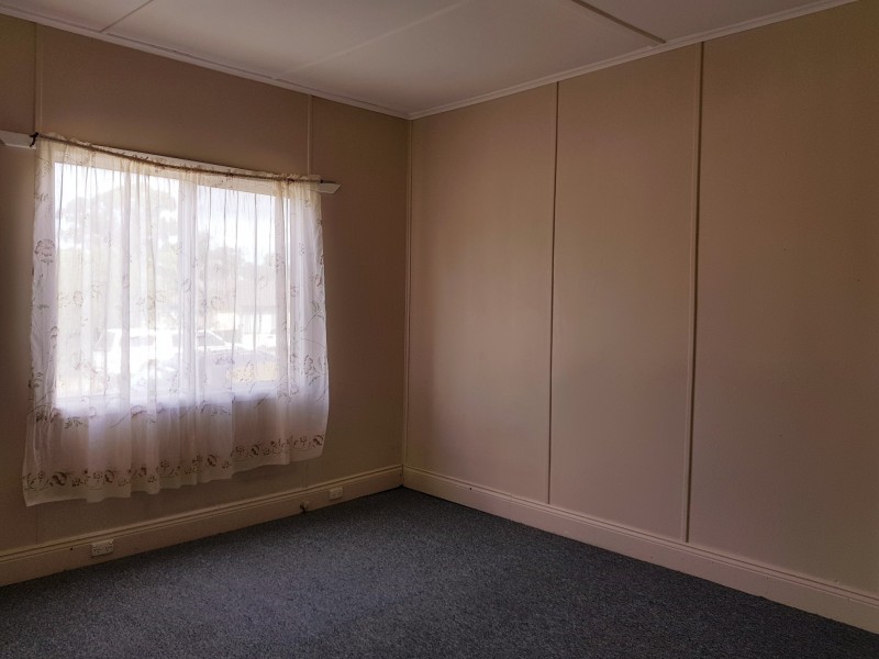 5 Charles St, Abermain NSW 2326