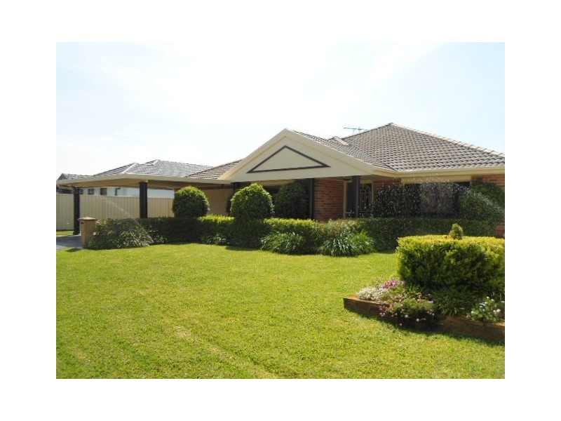 10 Brisbane Street, Abermain NSW 2326