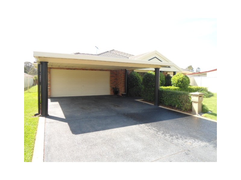 10 Brisbane Street, Abermain NSW 2326
