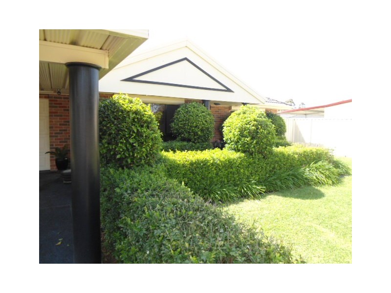 10 Brisbane Street, Abermain NSW 2326