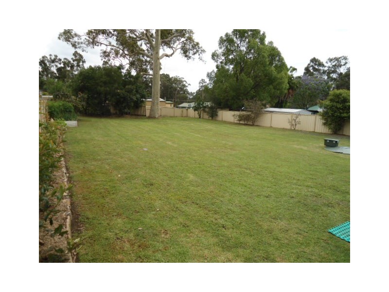 13 Stirling Street, Abernethy NSW 2325