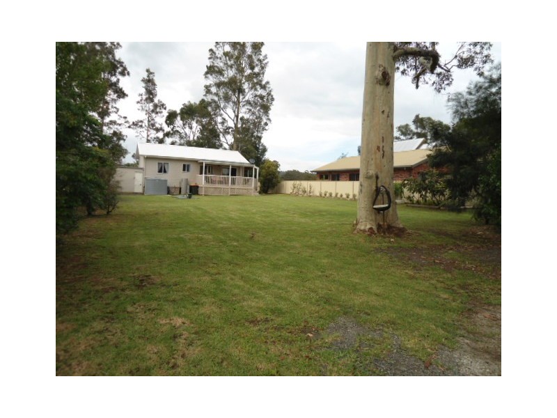 13 Stirling Street, Abernethy NSW 2325