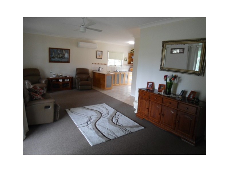 13 Stirling Street, Abernethy NSW 2325