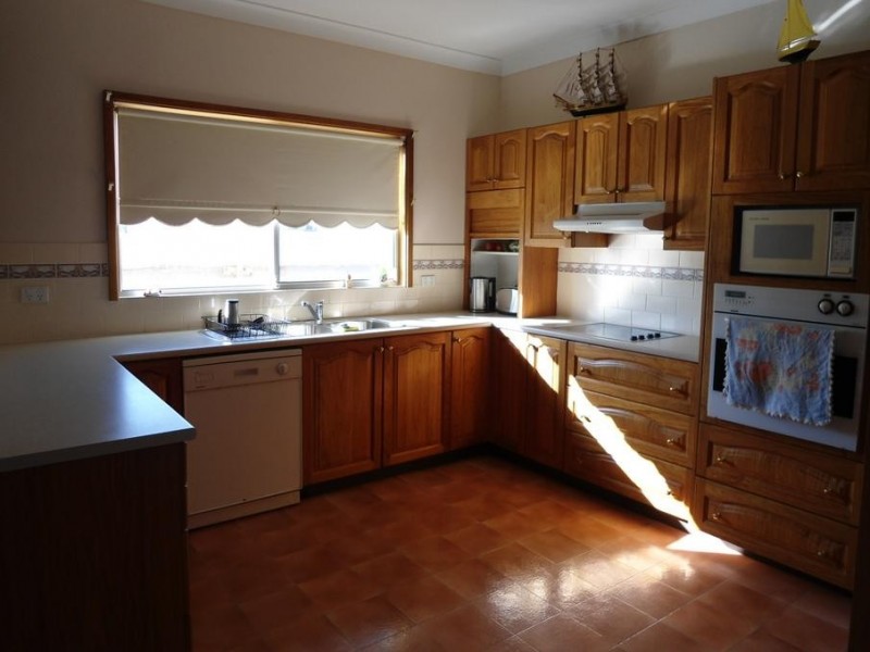 2 Allan Street, Cessnock NSW 2325