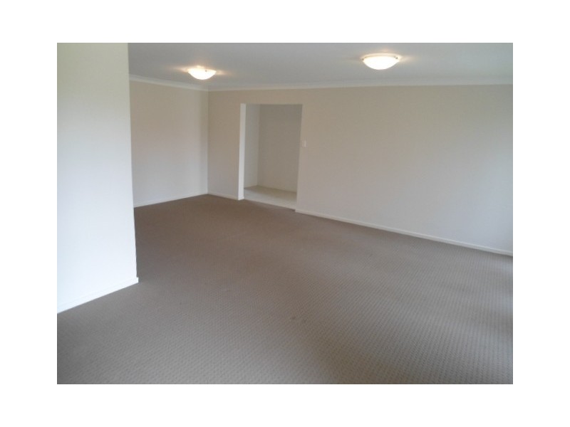 34 Garland Rd, Cessnock NSW 2325