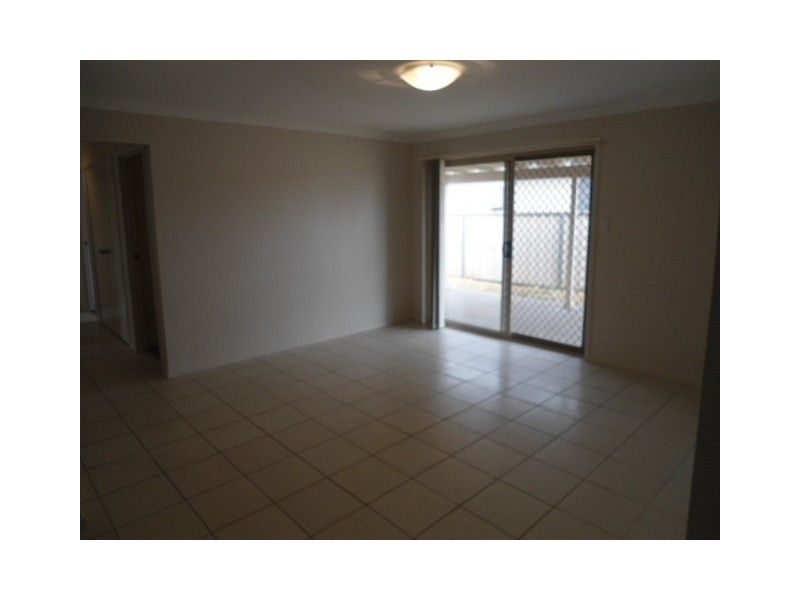 34 Garland Rd, Cessnock NSW 2325