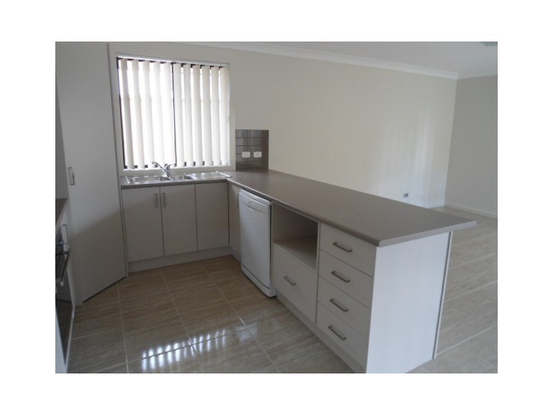 2/27 Penniment Street, Aberdare NSW 2325