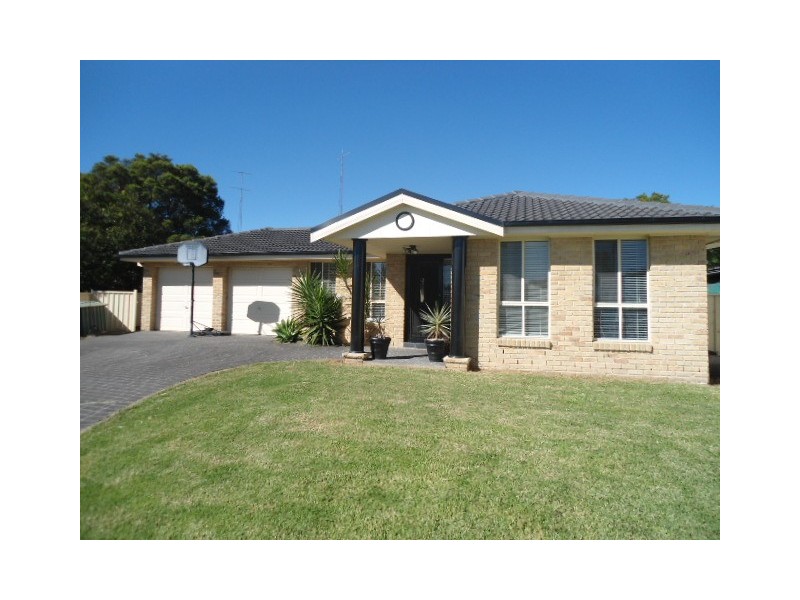 19 Macquarie Avenue, Cessnock NSW 2325