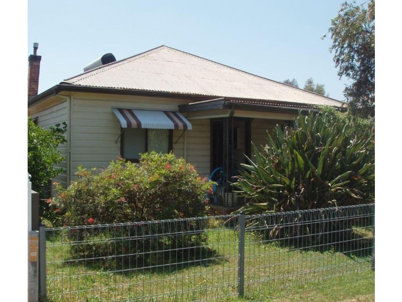 10 Blackwood Ave, Cessnock NSW 2325