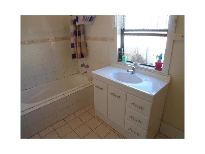 10 Blackwood Ave, Cessnock NSW 2325