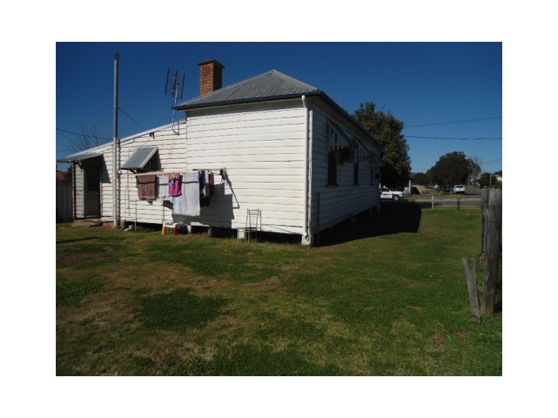 12 Nelson Street, Cessnock NSW 2325