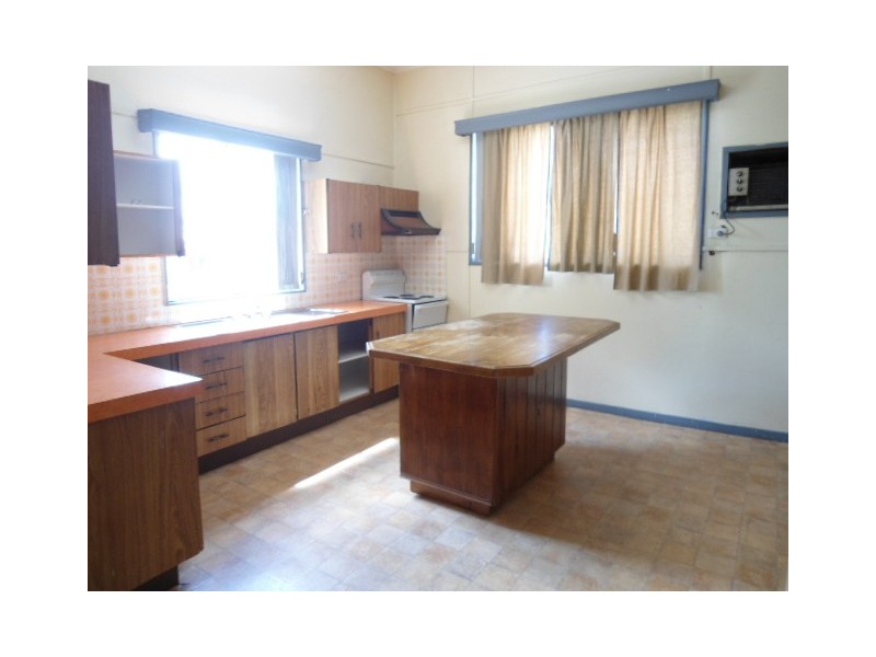 182 Wollombi Road, Cessnock NSW 2325