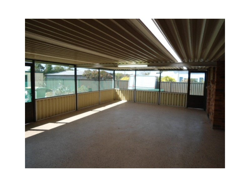 26 Cooper Street, Cessnock NSW 2325