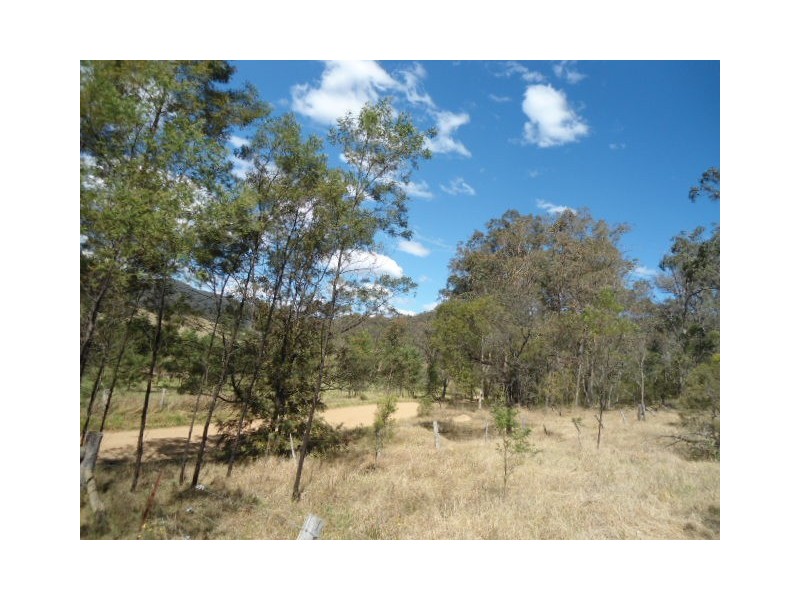 70 Narone Creek Road, Wollombi NSW 2325