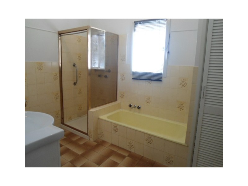 1 Government Rd, Cessnock NSW 2325