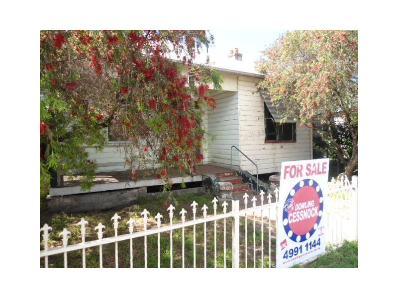 25 West Avenue, Cessnock NSW 2325