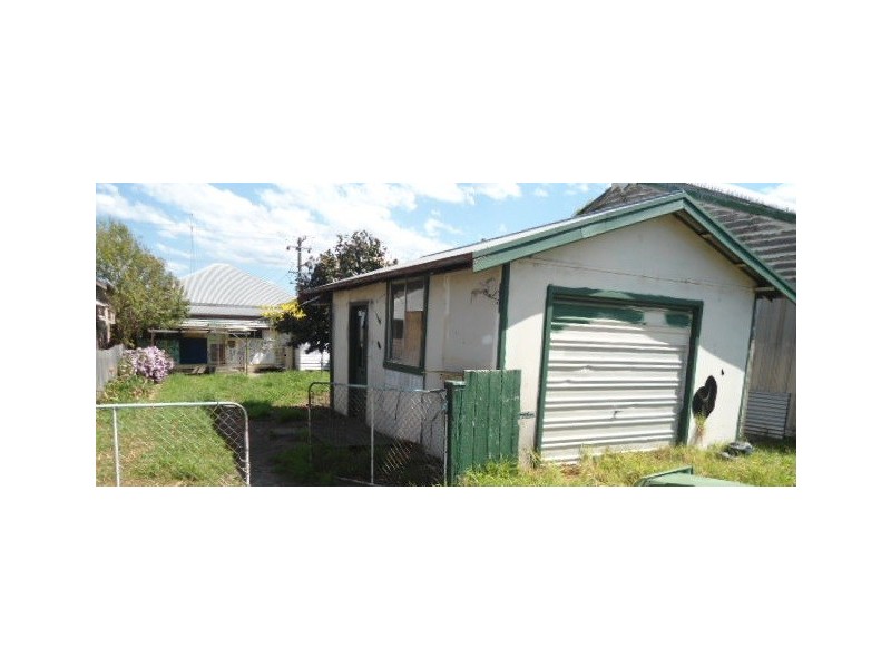 25 West Avenue, Cessnock NSW 2325