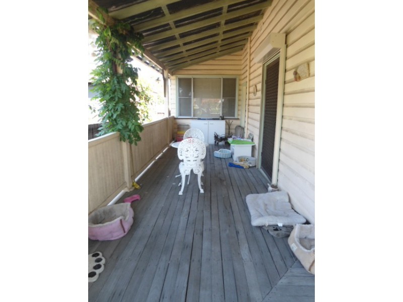 18 Dudley Street, Cessnock NSW 2325