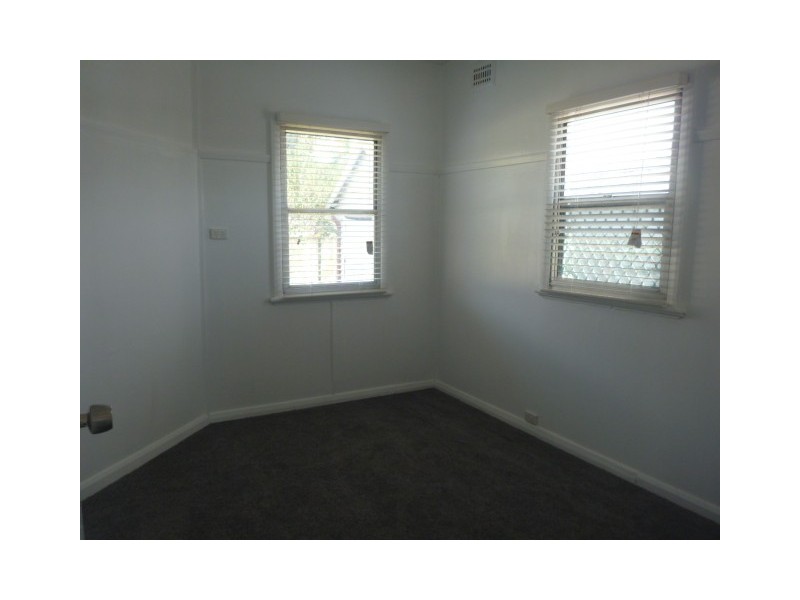 16 McFarlane St, Cessnock NSW 2325