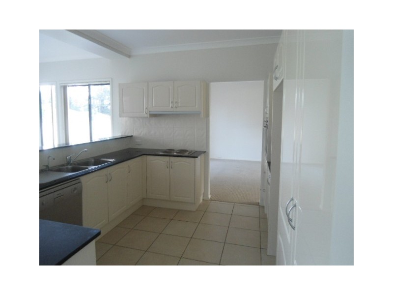 12 Hickey Street, Cessnock NSW 2325