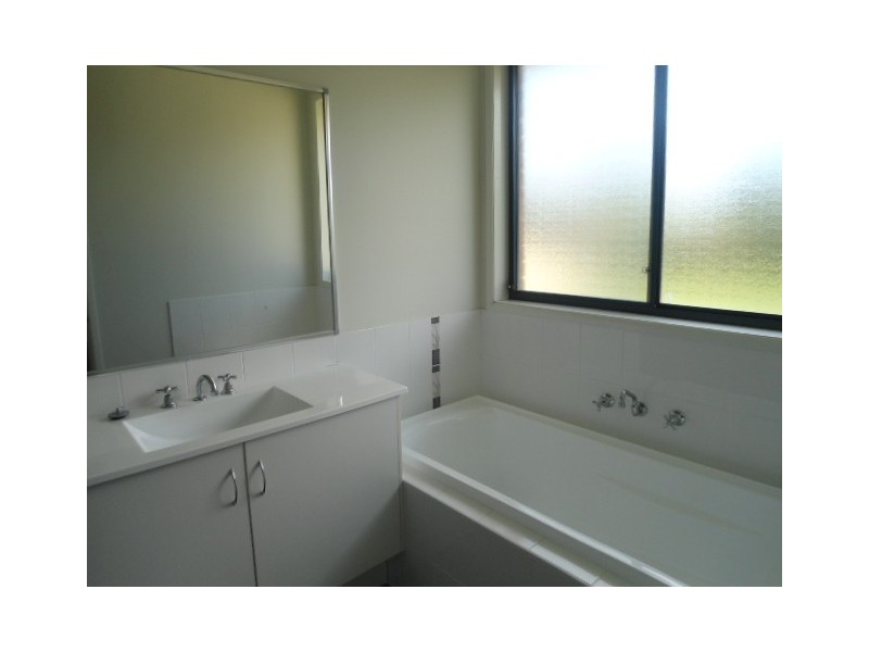 12 Hickey Street, Cessnock NSW 2325