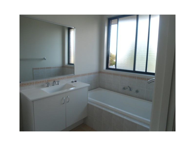 12 Hickey Street, Cessnock NSW 2325