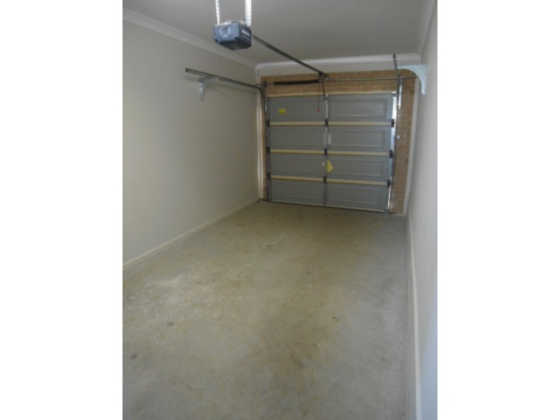 2/27 Penniment Street, Aberdare NSW 2325