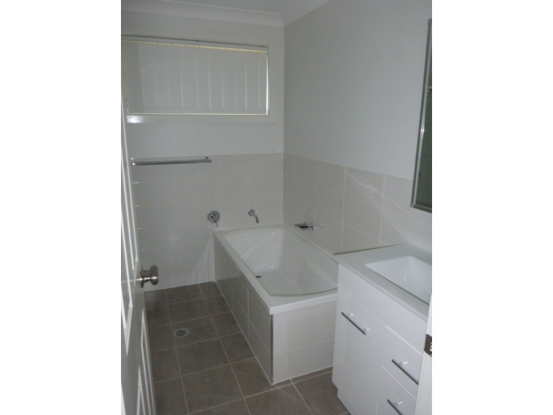 2/74 Northcote Street, Aberdare NSW 2325