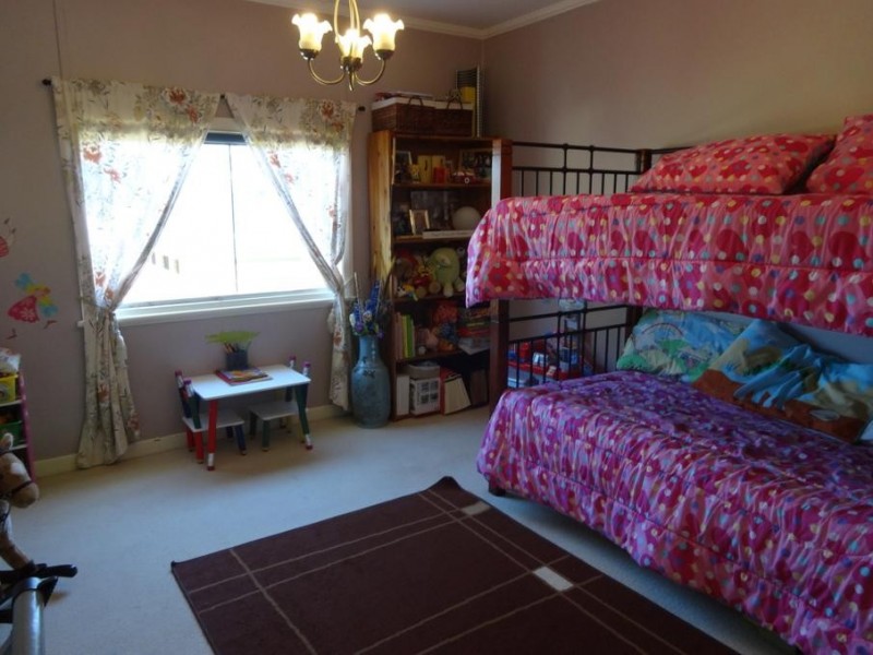 60 Vulture Street, Ellalong NSW 2325