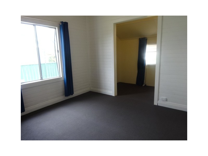 24 Colliery St, Aberdare NSW 2325