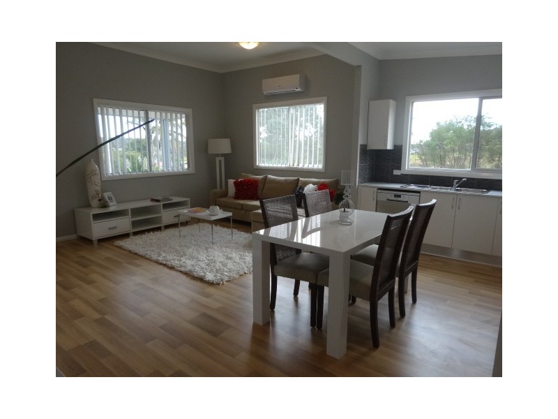 24 Nelson Street, Abermain NSW 2326