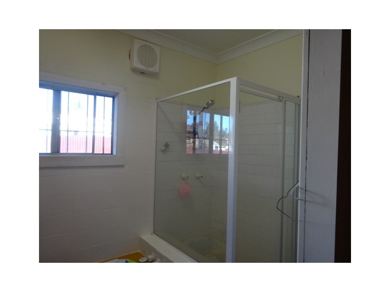 4 Orange Street, Abermain NSW 2326