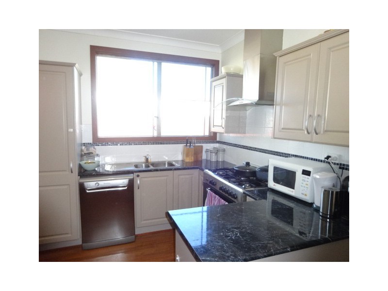 4 Orange Street, Abermain NSW 2326