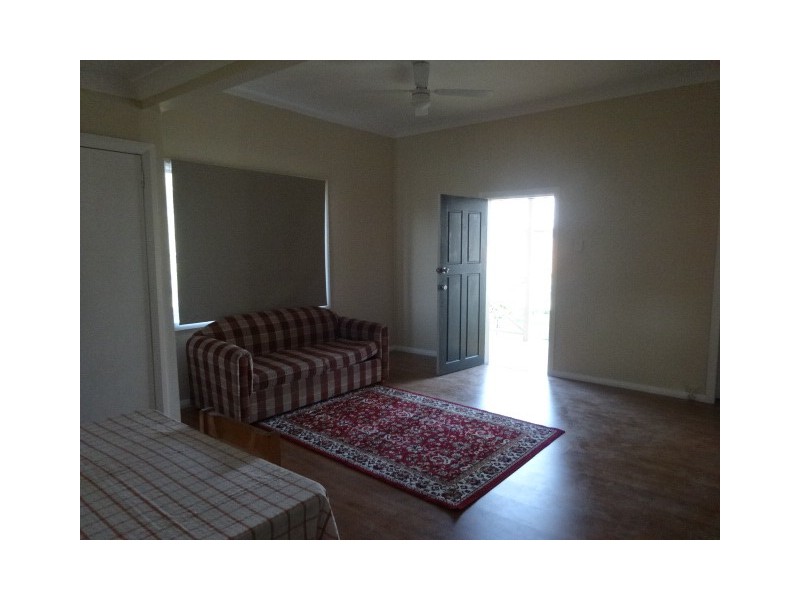 18 Mt View Road, Cessnock NSW 2325