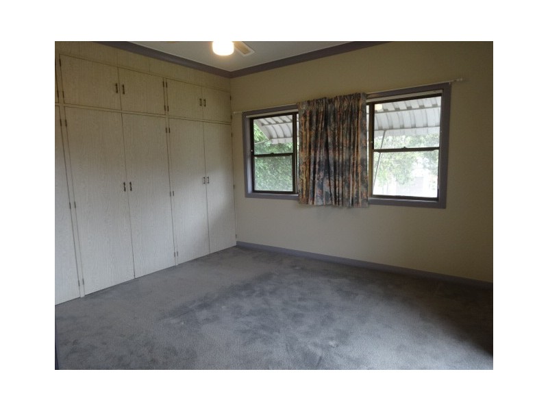 32 Desmond Street, Cessnock NSW 2325