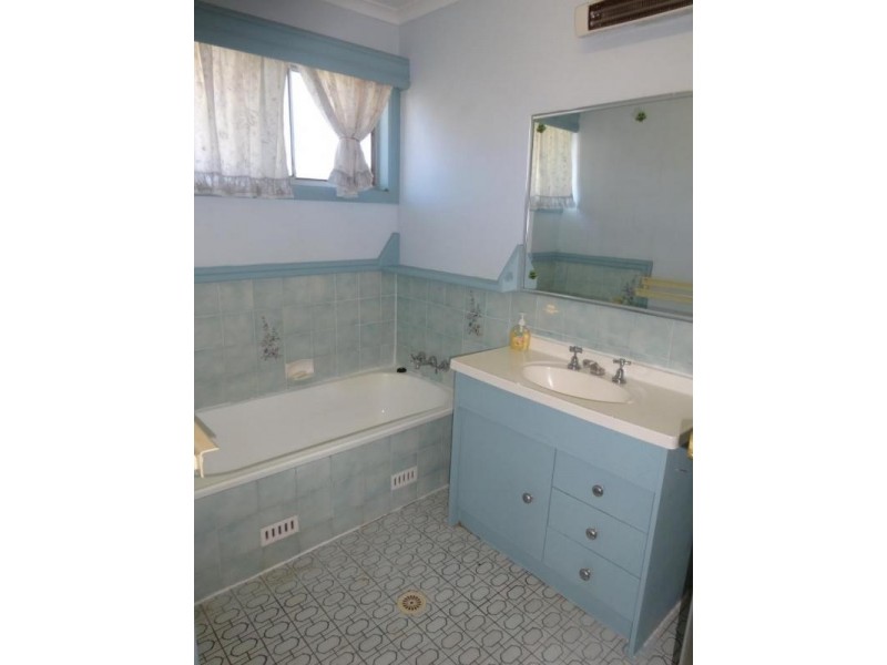 56 Tamworth Street, Abermain NSW 2326