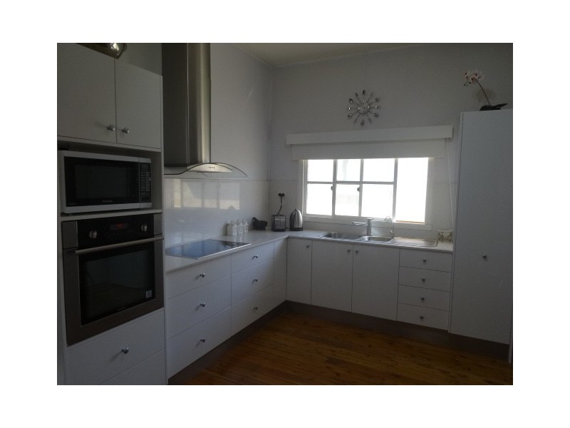 13 Kanowna Avenue, Cessnock NSW 2325