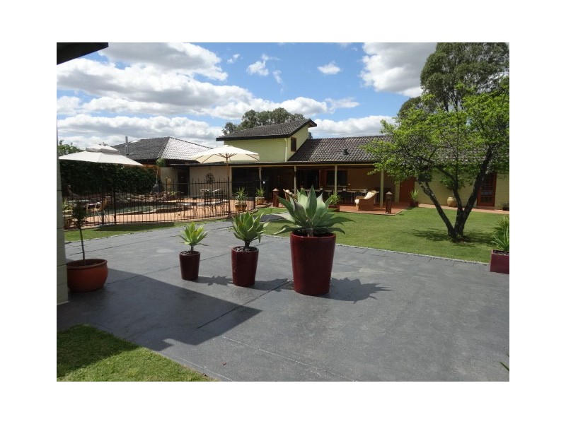 97 Wine country Drive, Cessnock NSW 2325