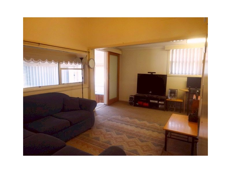 2 Colliery Street, Aberdare NSW 2325