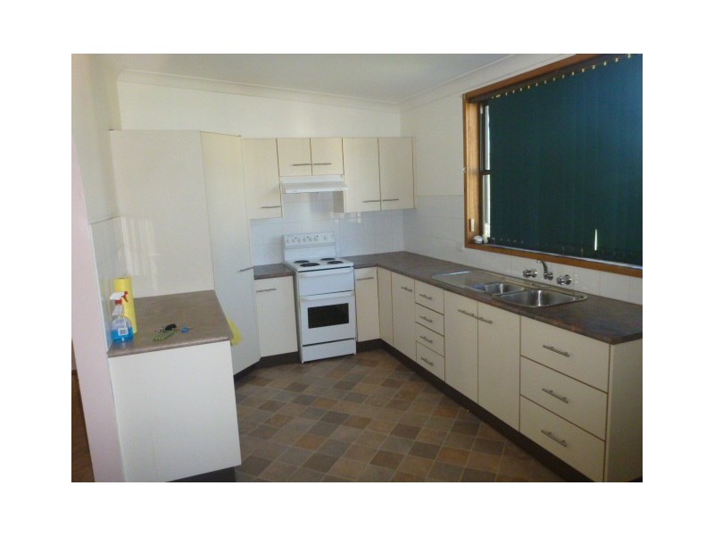 10 Subiaco Avenue, Cessnock NSW 2325