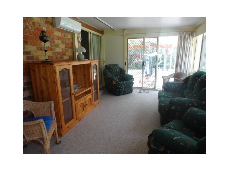 893 Sandy Creek Rd, Quorrobolong NSW 2325