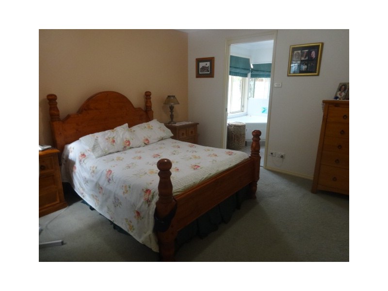 893 Sandy Creek Rd, Quorrobolong NSW 2325