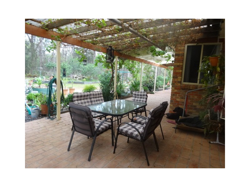 893 Sandy Creek Rd, Quorrobolong NSW 2325