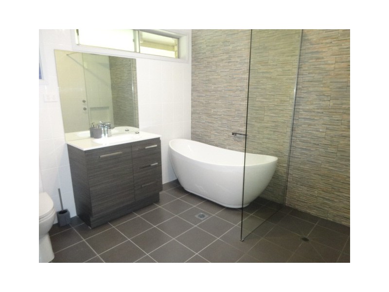 6 Tunnel Road, Cessnock NSW 2325