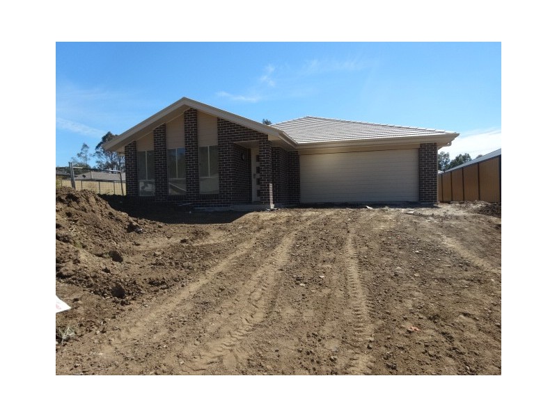 624 – 627 Tempranillo Crescent, Cessnock NSW 2325
