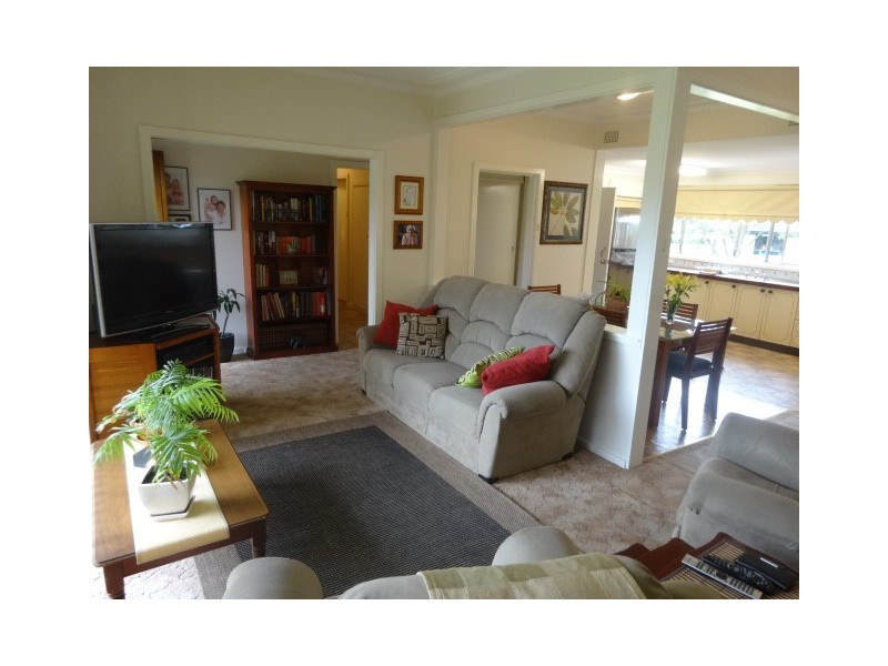 61 Mills Crescent, Cessnock NSW 2325