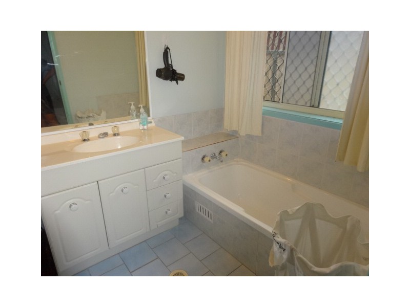 16 Casson Avenue, Cessnock NSW 2325