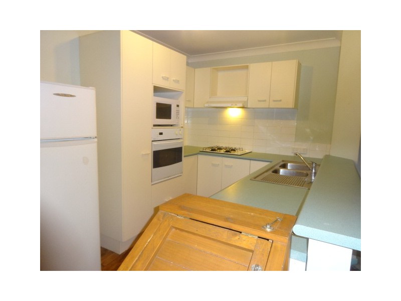 16 Casson Avenue, Cessnock NSW 2325