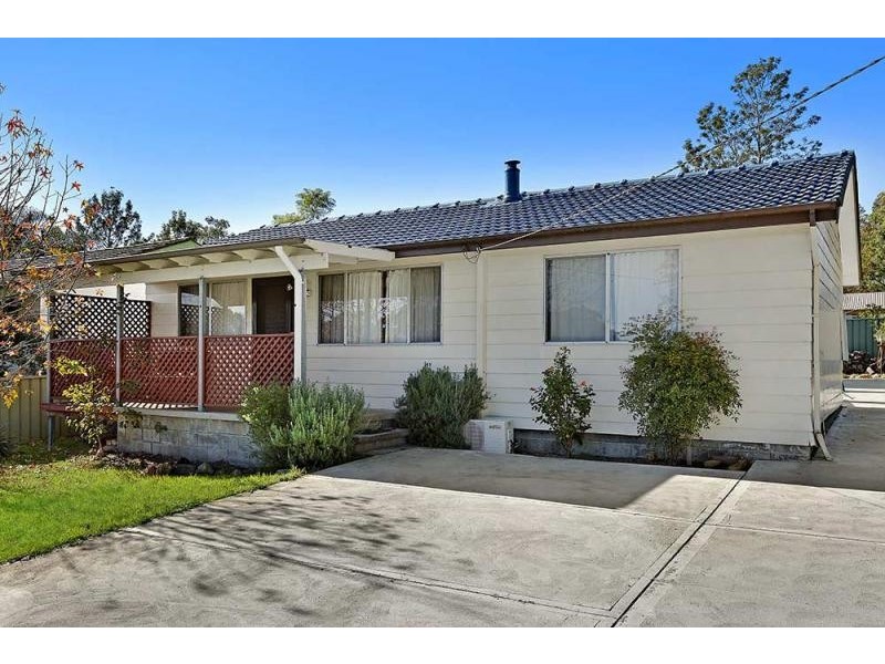 24 Rugby Street, Ellalong NSW 2325