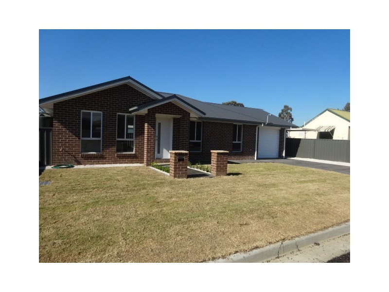 84a Mount View Road, Cessnock NSW 2325